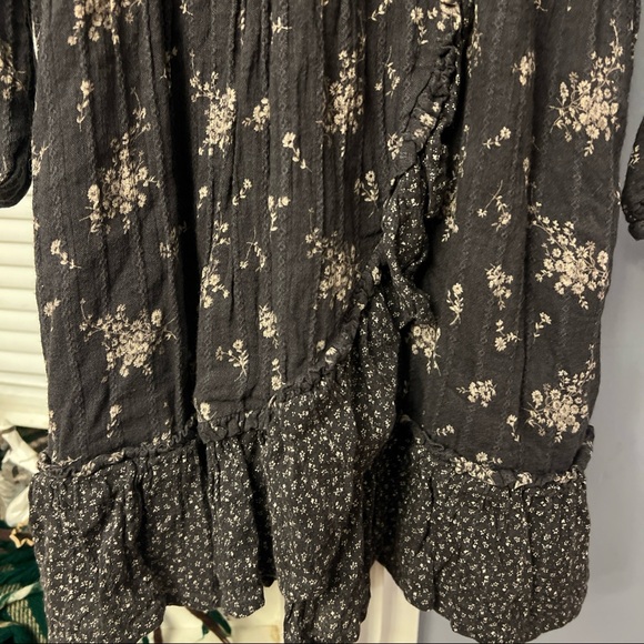 American Eagle Outfitters  medium Black Faux Wrap Dress Long Sleeves V Neck - Picture 7 of 7